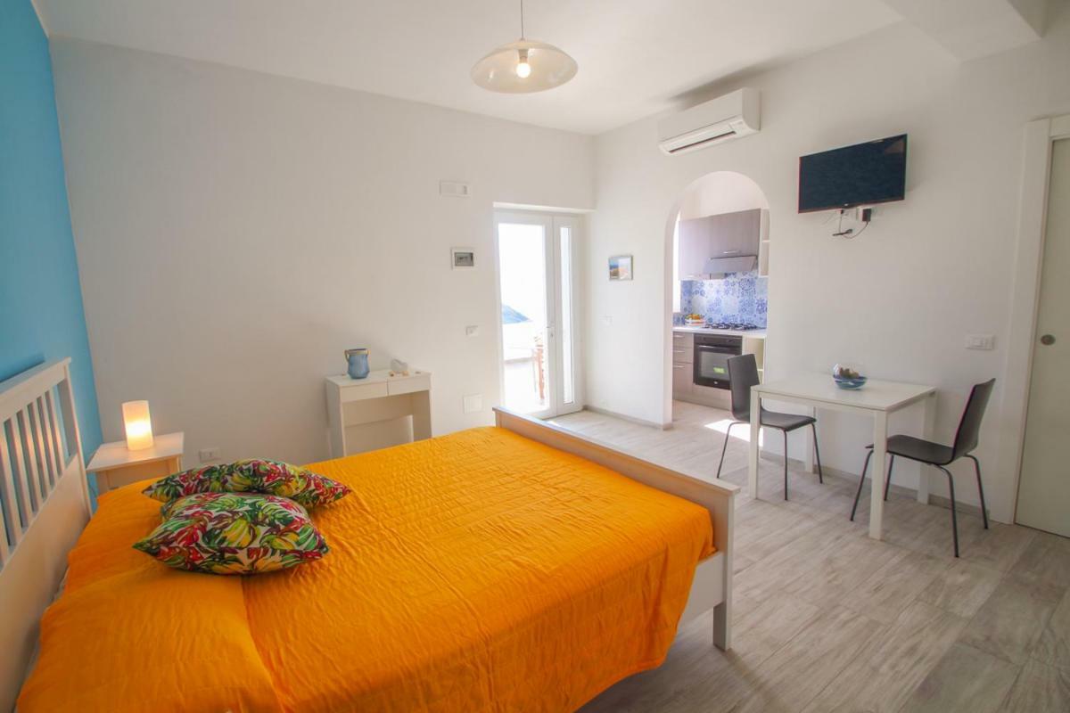 Le Case Dei Pescatori - Residence Il Tramonto Ponza Ngoại thất bức ảnh