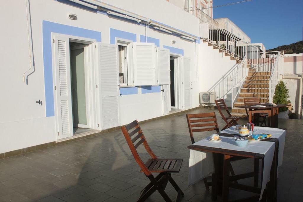 Le Case Dei Pescatori - Residence Il Tramonto Ponza Ngoại thất bức ảnh